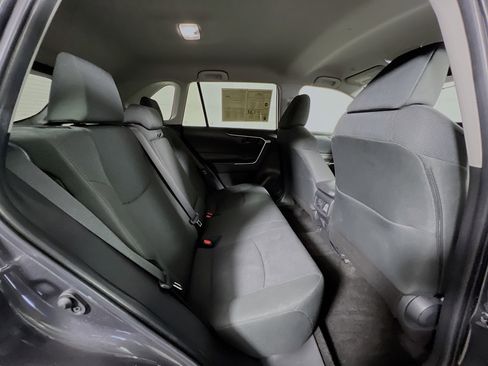 Used 2025 Toyota RAV4 LE image 33