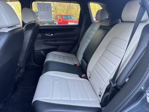 Used 2024 Honda CR-V Sport Touring image 3