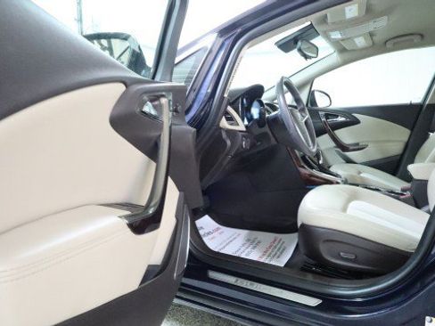 Used 2015 Buick Verano w/ Comfort Package FWD image 9