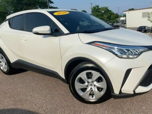 Certified 2020 Toyota C-HR LE FWD image 8