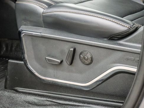 Used 2024 Ford F250 Platinum AWD/4WD image 32