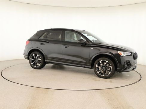 New 2025 Audi Q3 2.0T Premium Plus image 9