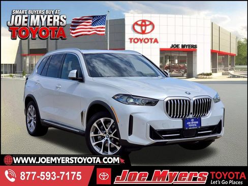 Used 2025 BMW X5 xDrive40i w/ Climate Comfort Package AWD/4WD image 1