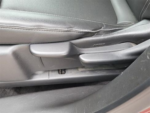 Used 2024 Buick Encore GX Sport Touring image 18