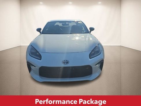 Used 2024 Toyota GR86 Premium w/ Performance Package image 17