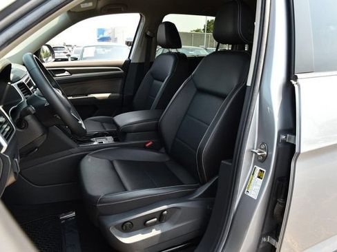 Certified 2023 Volkswagen Atlas SE FWD image 19