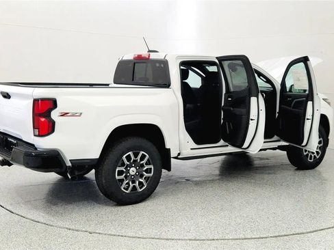 New 2026 Chevrolet Colorado Z71 w/ Technology Package image 12