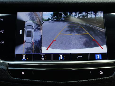 Used 2023 Cadillac XT5 Sportv w/ Technology Package image 33