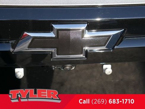 New 2026 Chevrolet Traverse LT w/ Midnight/Sport Edition AWD/4WD image 14