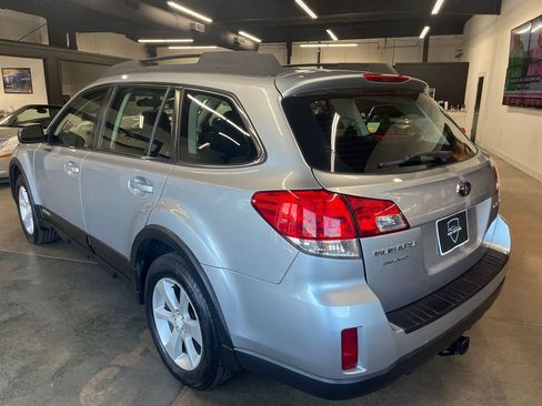 Used 2014 Subaru Outback 2.5i AWD/4WD image 7