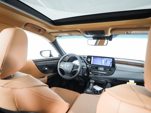 New 2025 Lexus ES 350 w/ Premium Package image 14