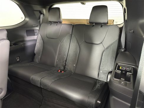 New 2026 Lexus TX 350 AWD image 18