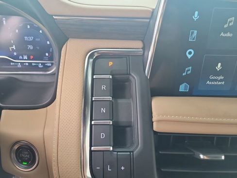 Used 2024 Chevrolet Tahoe Premier image 37