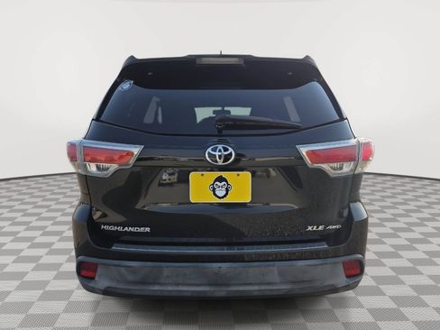 Used 2014 Toyota Highlander XLE AWD/4WD image 5