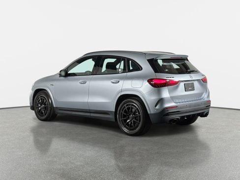 Used 2025 Mercedes-Benz GLA 35 AMG 4MATIC image 5