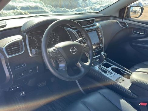 Used 2024 Nissan Murano SV image 17