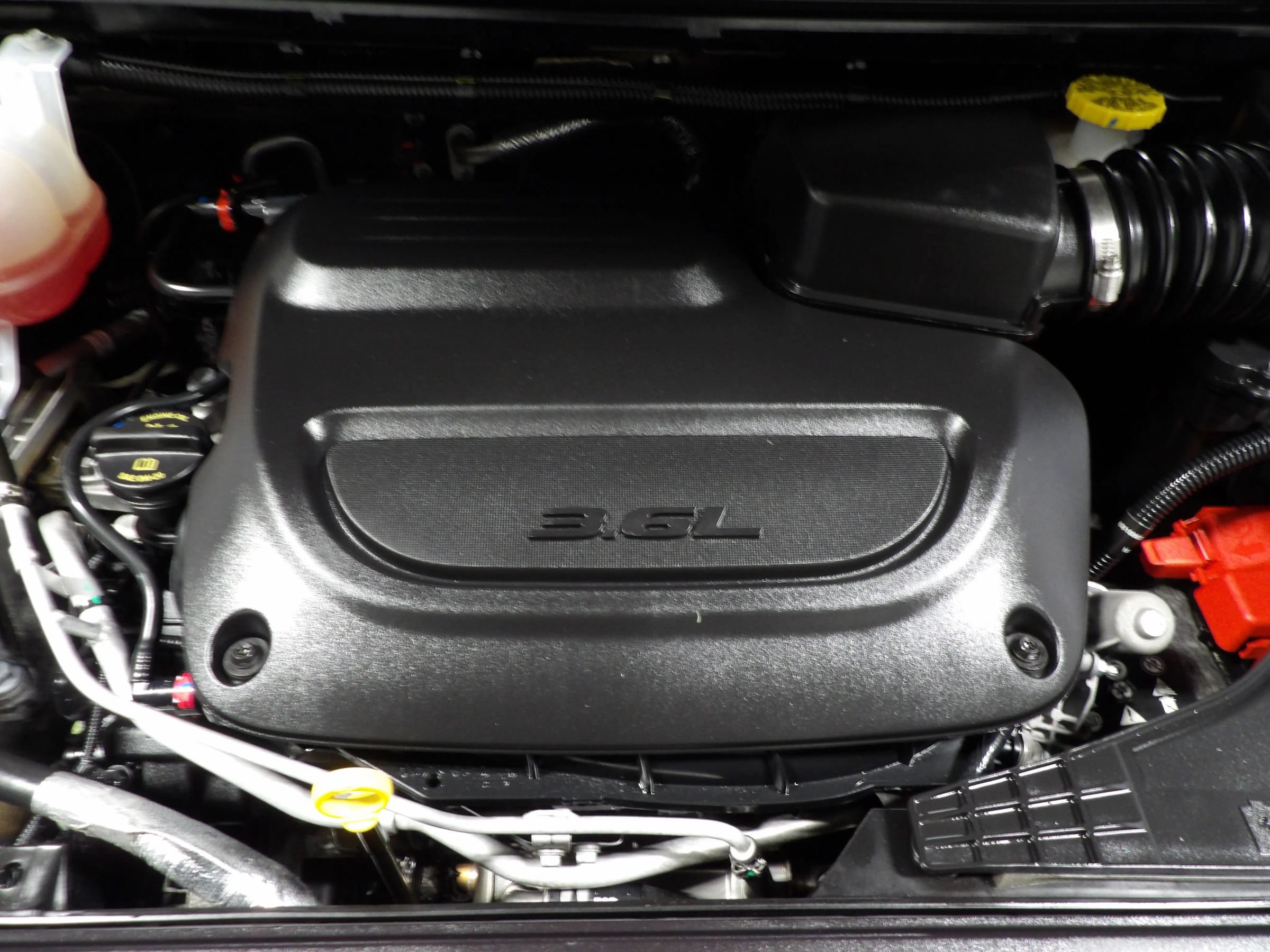 Used 2025 Chrysler Pacifica Select FWD image 29