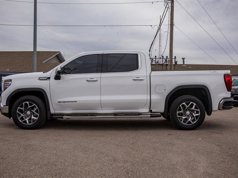 Used 2022 GMC Sierra 1500 SLT image 5
