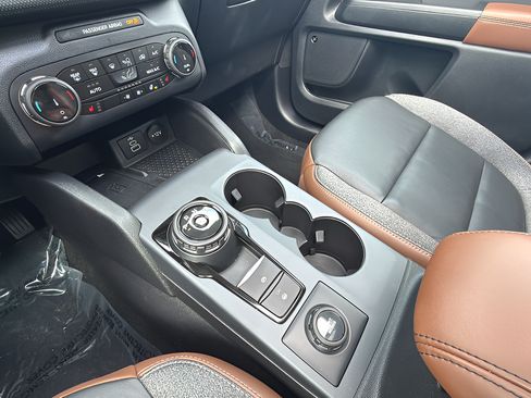 Used 2023 Ford Bronco Sport Outer Banks w/ Tech Package AWD/4WD image 29