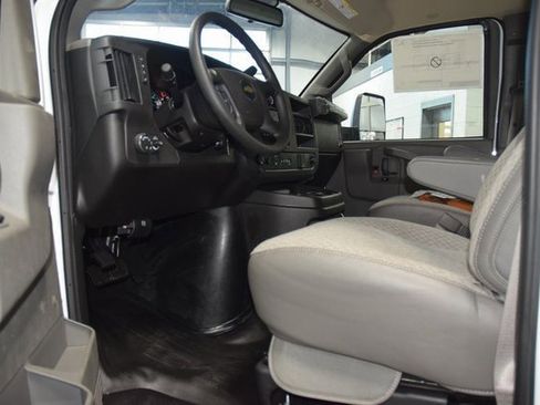 New 2025 Chevrolet Express 3500 w/ Power Convenience Package image 25