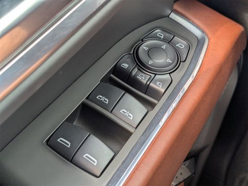 Used 2024 GMC Sierra 3500 Denali Ultimate image 24