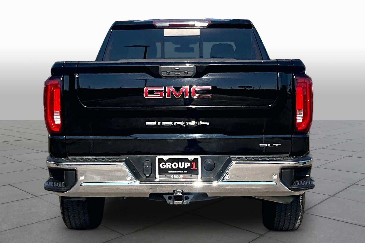 Used 2022 GMC Sierra 1500 SLT RWD image 5
