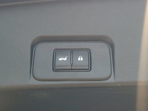Used 2023 Nissan Rogue SL AWD/4WD image 33