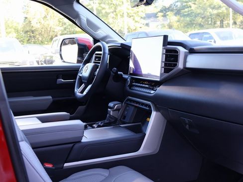 Used 2024 Toyota Sequoia Limited image 45