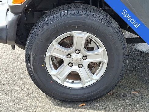 Used 2021 Jeep Wrangler Unlimited Sport image 28