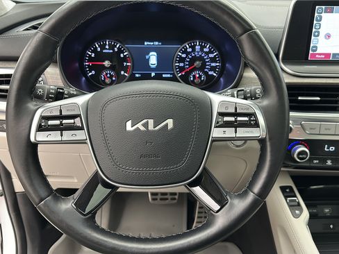 Used 2022 Kia Telluride SX w/ SX Prestige Package AWD/4WD image 19