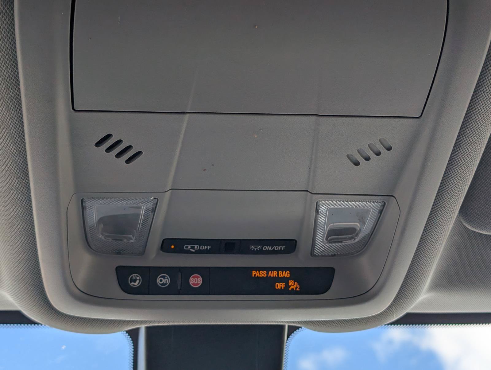 Used 2020 Chevrolet Equinox LT FWD image 25