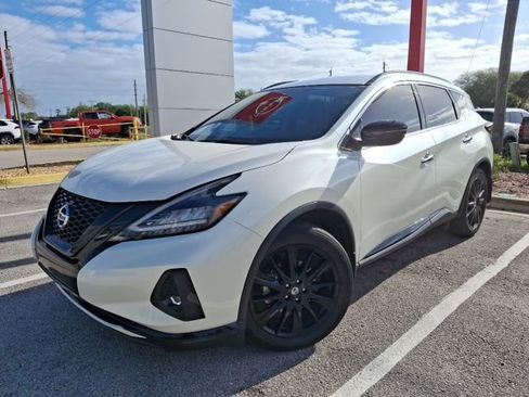 Used 2022 Nissan Murano SV w/ SV Midnight Edition Package image 2