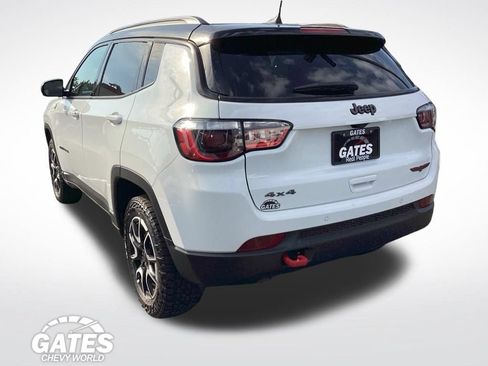 Used 2024 Jeep Compass Trailhawk AWD/4WD image 7