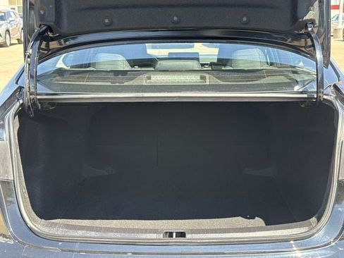 Used 2025 Toyota Corolla LE FWD image 30