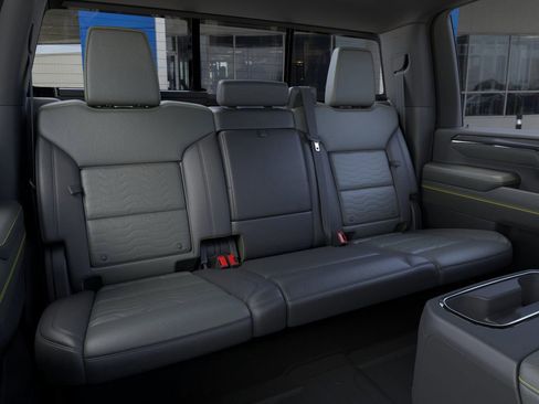 New 2026 Chevrolet Silverado 2500 ZR2 image 17