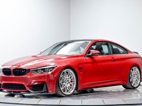 Used 2020 BMW M4 Coupe w/ Competition Package RWD image 2