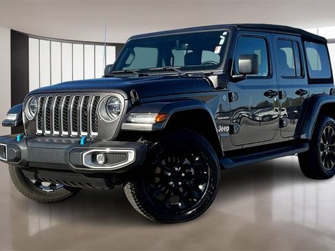 Used 2022 Jeep Wrangler Unlimited Sahara image 1