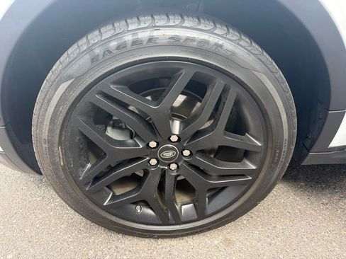 Used 2017 Land Rover Range Rover Evoque HSE Dynamic AWD/4WD image 26