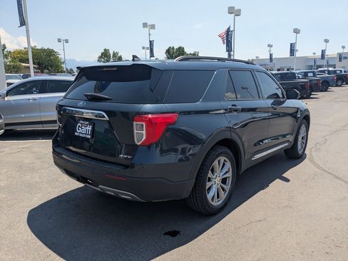 Used 2023 Ford Explorer XLT w/ Equipment Group 202A AWD/4WD image 3
