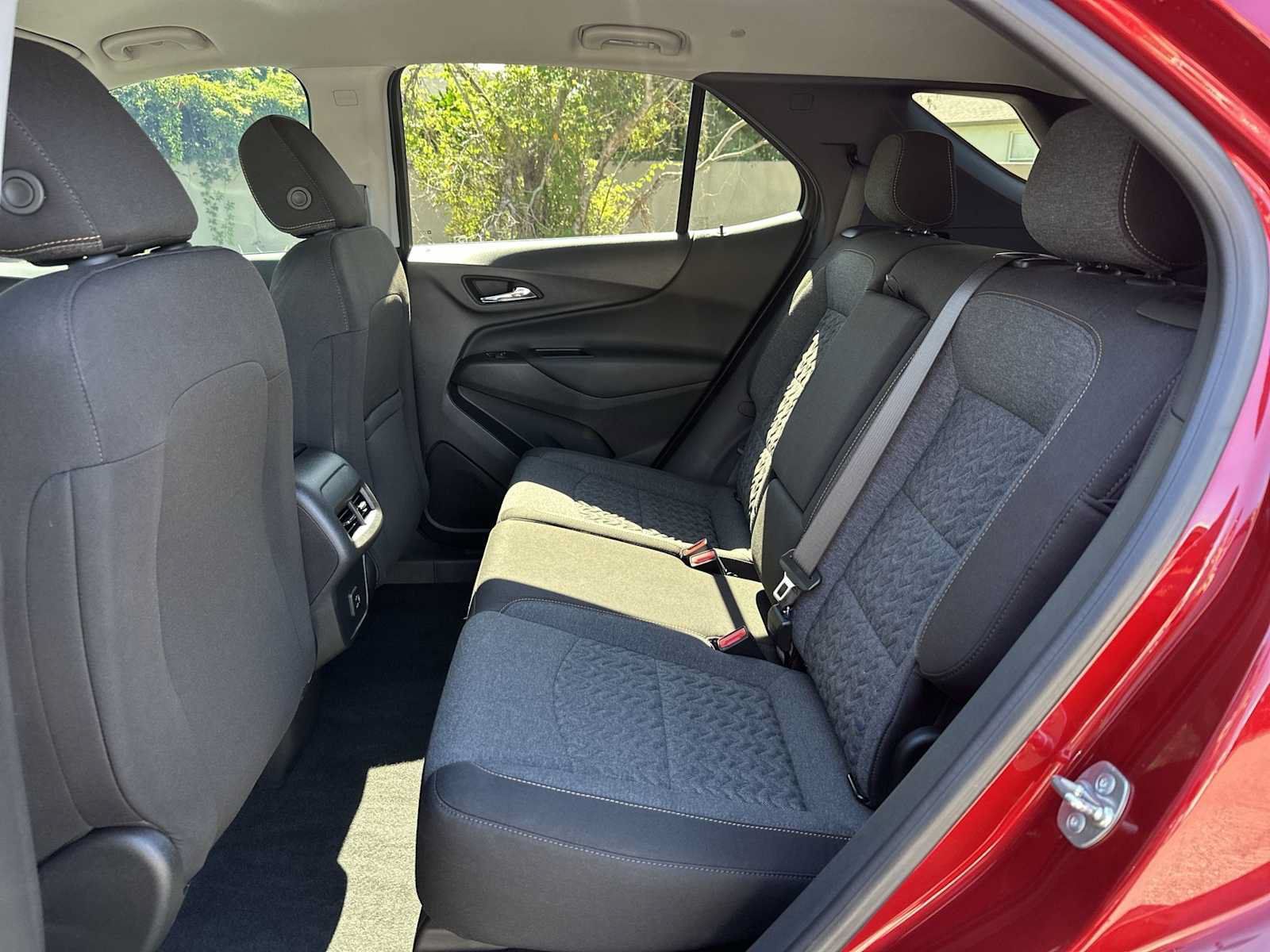 Certified 2024 Chevrolet Equinox LT FWD image 17