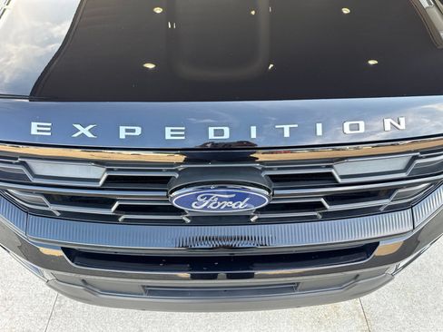 Certified 2025 Ford Expedition Max Active AWD/4WD image 13