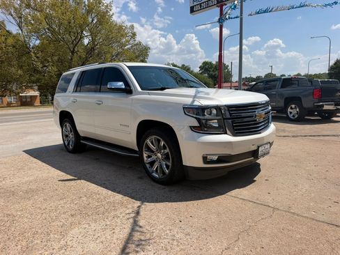 Used 2015 Chevrolet Tahoe LTZ RWD image 2