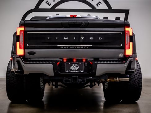 Used 2024 Ford F450 Limited w/ FX4 Off-Road Package AWD/4WD image 11