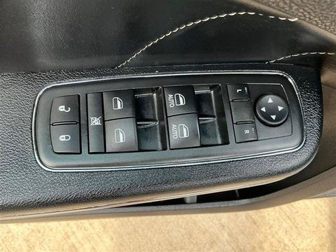 Used 2012 Dodge Charger R/T RWD image 27