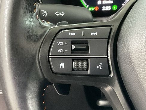 Used 2025 Honda CR-V Sport-L image 9