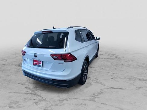 Used 2024 Volkswagen Tiguan S image 9