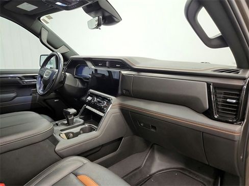 Used 2023 GMC Sierra 1500 AT4 w/ Technology Package image 34