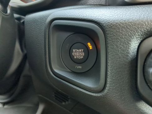 New 2025 Jeep Gladiator Sport image 12