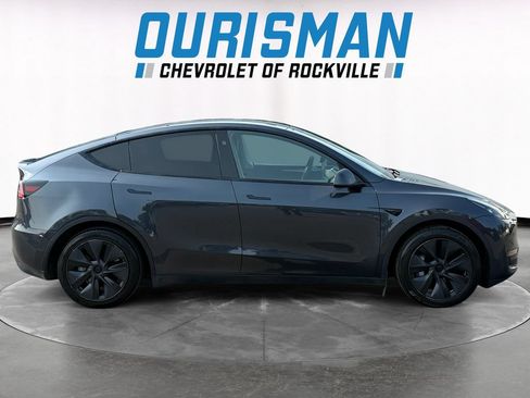 Used 2024 Tesla Model Y Long Range AWD/4WD image 7