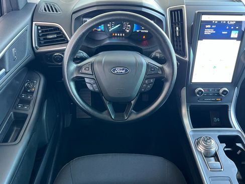 Used 2024 Ford Edge SE w/ Black Appearance Package AWD/4WD image 14